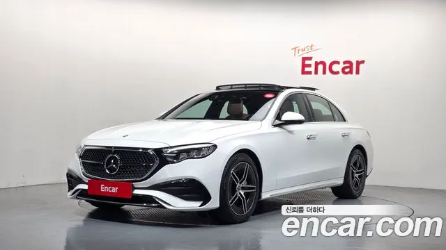 Mercedes-Benz E-Class 2026 — photo 1
