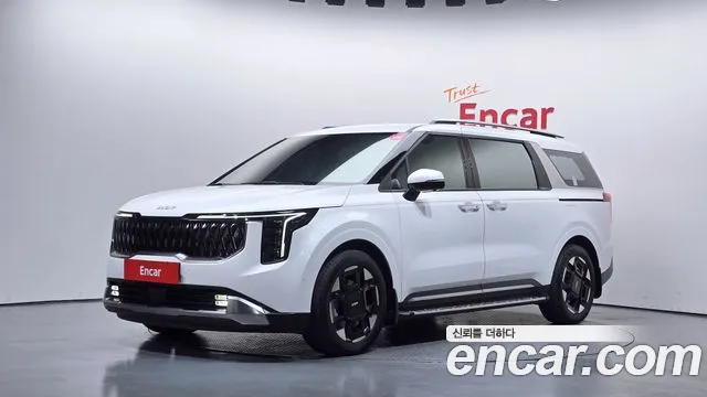 Kia Canival 2025 — photo 1
