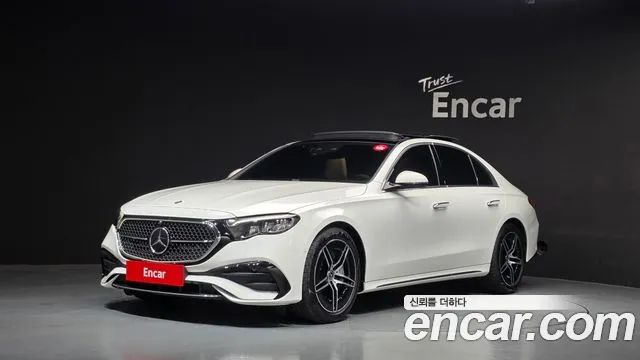 Mercedes-Benz E-Class 2026 — photo 1