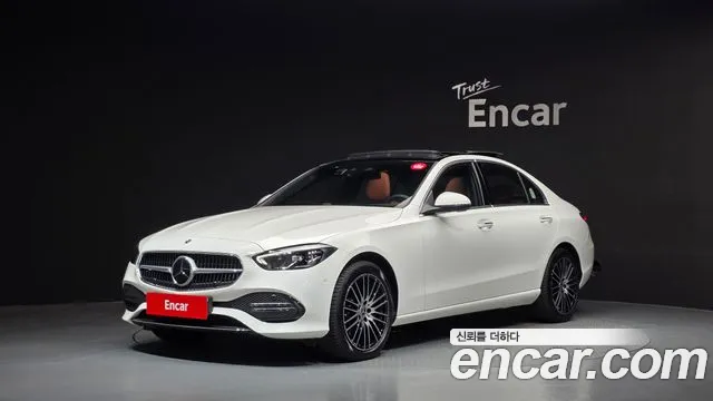 Mercedes-Benz C-Class 2026 — photo 1