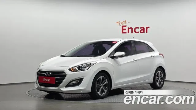 Hyundai i30 2016 — photo 1