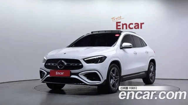 Mercedes-Benz GLA-Class 2024 — photo 1
