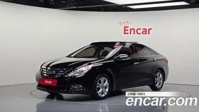 Hyundai Sonata 2010 — photo 1