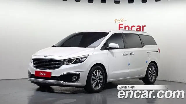 Kia Canival 2018 — photo 1
