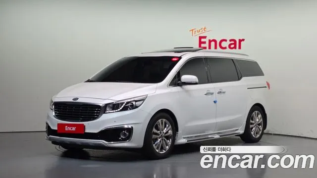Kia Canival 2015 — photo 1