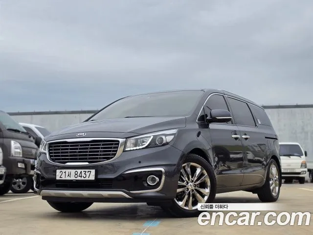 Kia Canival 2018 — photo 1