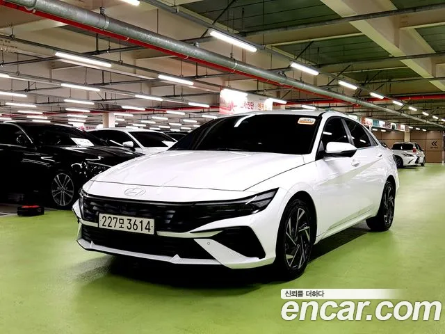 Hyundai AVANTE 2026 — photo 1