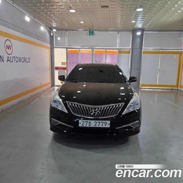 Hyundai Grandeur 2015 — photo 1