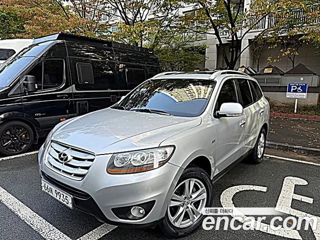 Hyundai Santafe 2010 — photo 1