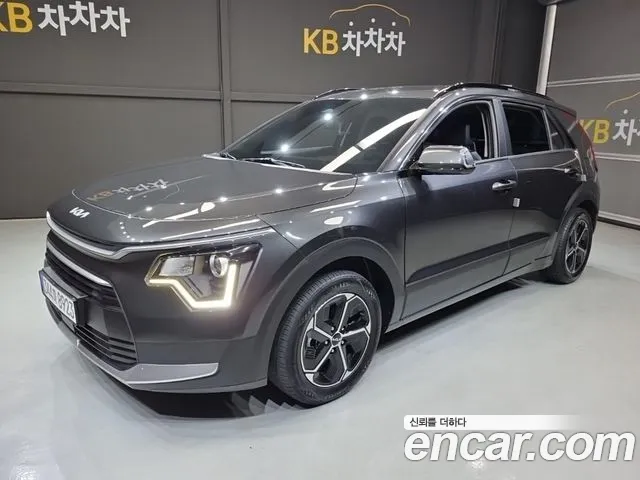 Kia Niro 2022 — photo 1