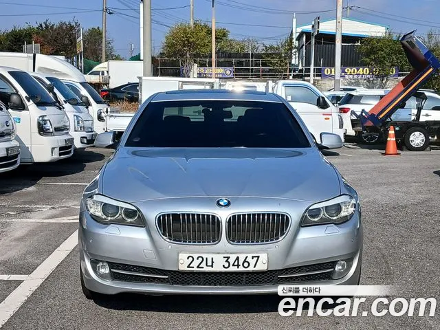 BMW 5-Series 2011 — photo 1