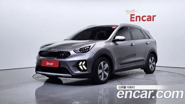 Kia Niro 2022 — photo 1