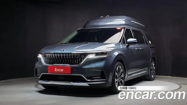 Kia Canival 2021 — photo 1