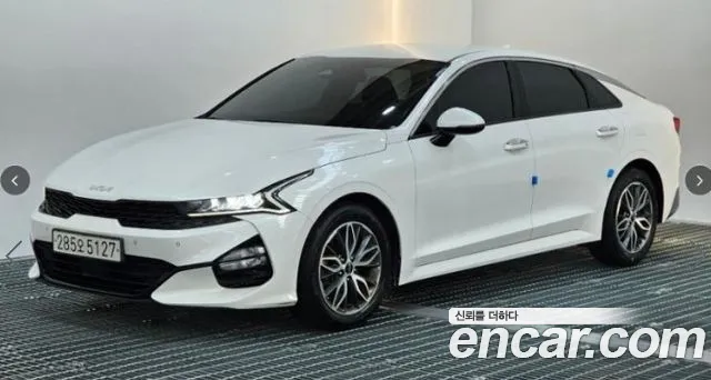 Kia K5 2023 — photo 1