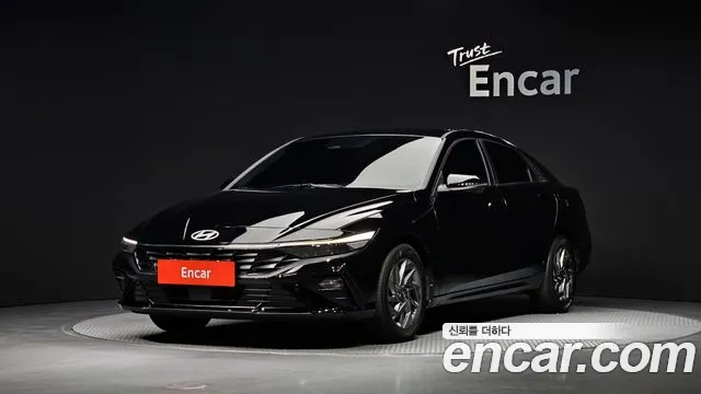 Hyundai AVANTE 2024 — photo 1