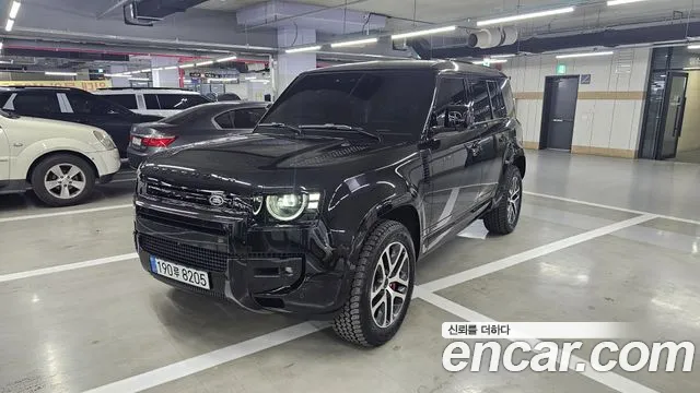 Land Rover Defender 2026 — photo 1