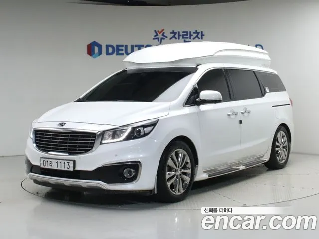 Kia Canival 2018 — photo 1