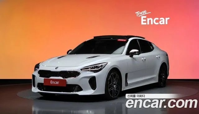 Kia Stinger 2021 — photo 1