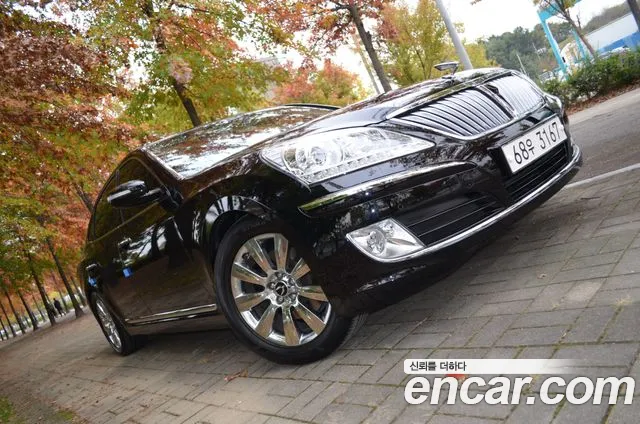 Hyundai Equus 2010 — photo 1