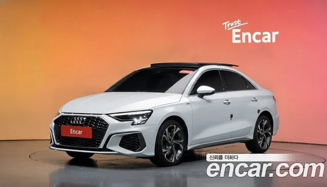 Audi A3 2023 — photo 1
