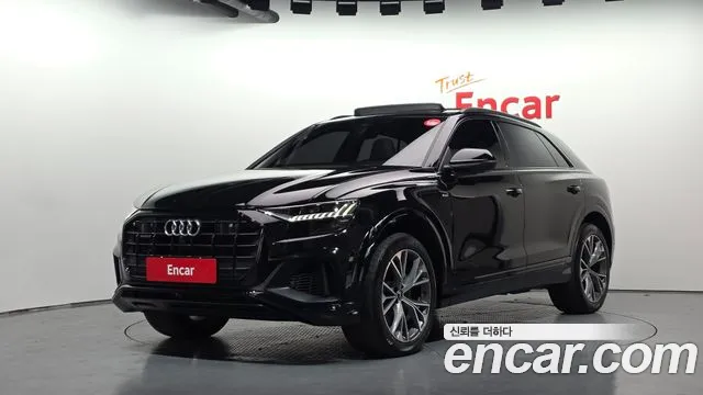 Audi Q8 2022 — photo 1