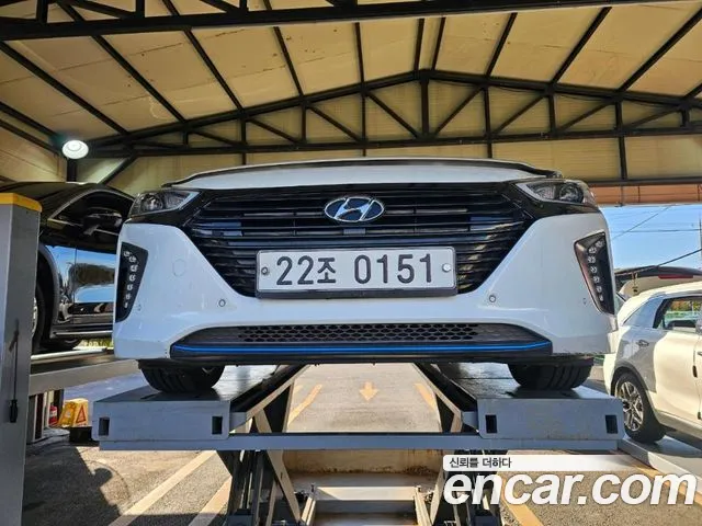 Hyundai Ioniq 2017 — photo 1