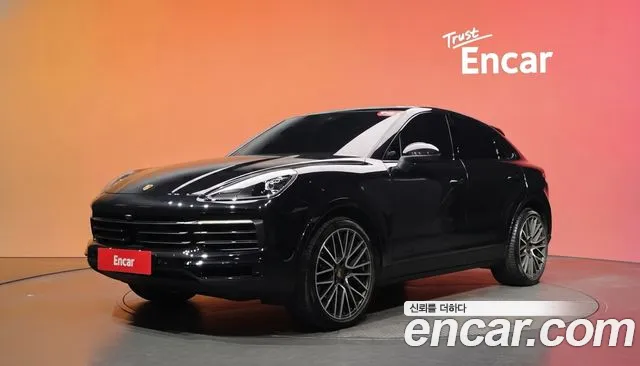 Porsche Cayenne 2022 — photo 1