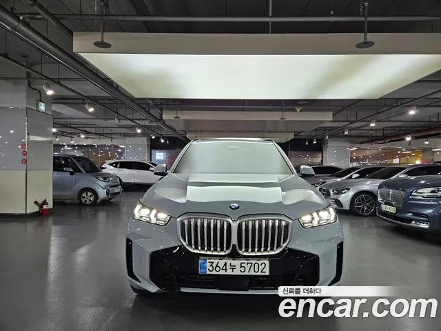 BMW X5 2026 — photo 1