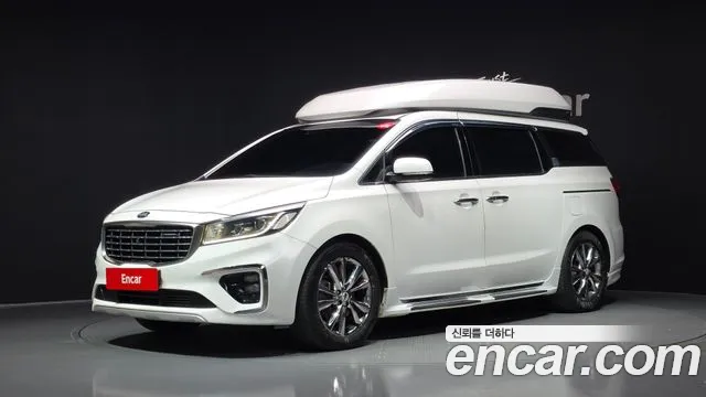Kia Canival 2019 — photo 1