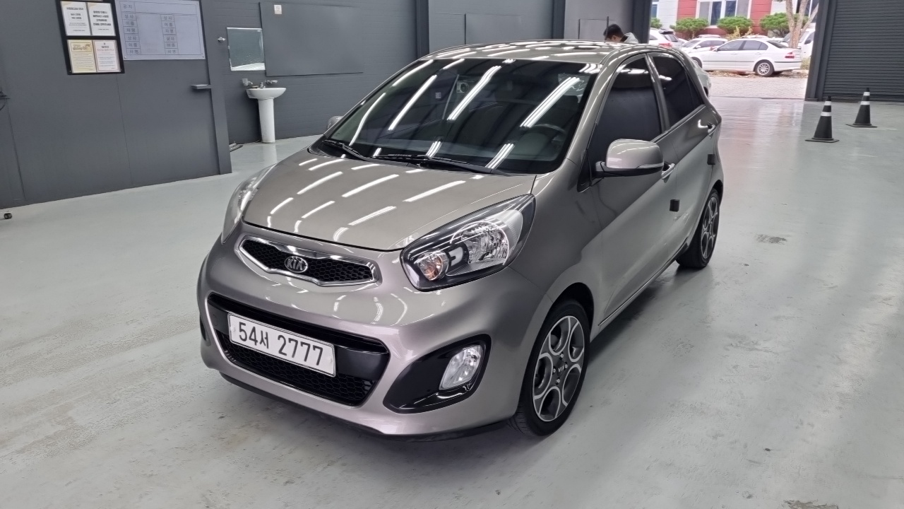 Kia morning 2015 — photo 1