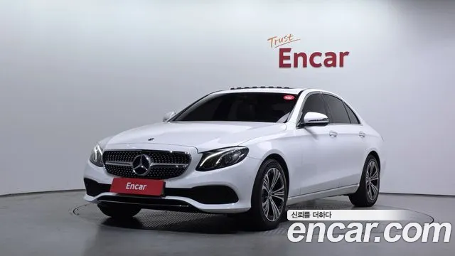 Mercedes-Benz E-Class 2018 — photo 1