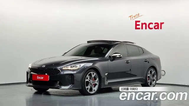 Kia Stinger 2018 — photo 1