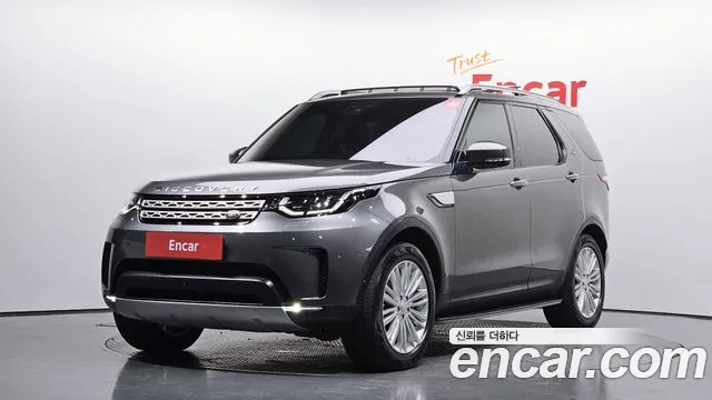 Land Rover Discovery 2019 — photo 1