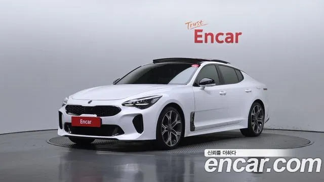 Kia Stinger 2018 — photo 1