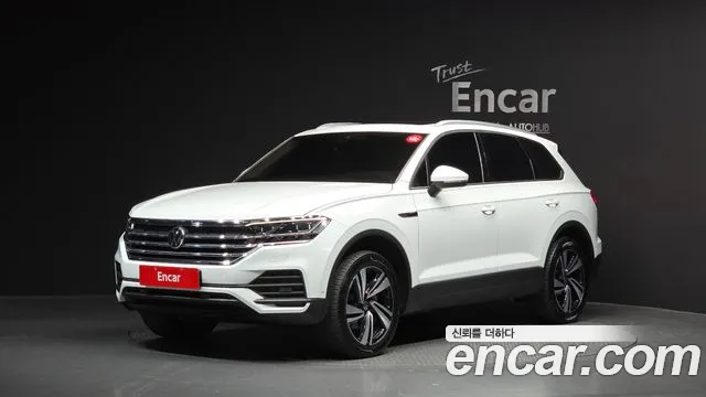 Volkswagen Touareg 2022 — photo 1