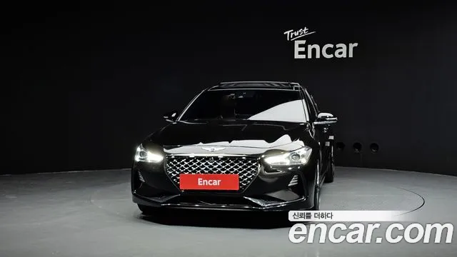 Genesis G70 2018 — photo 1