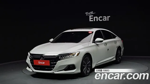 Honda Accord 2021 — photo 1