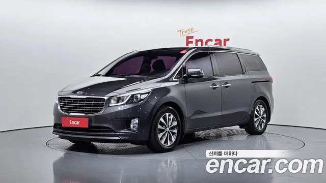 Kia Canival 2017 — photo 1