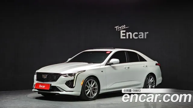 Cadillac CT4 2020 — photo 1
