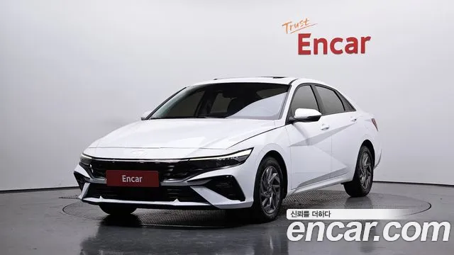 Hyundai AVANTE 2024 — photo 1