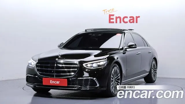 Mercedes-Benz S-Class 2023 — photo 1