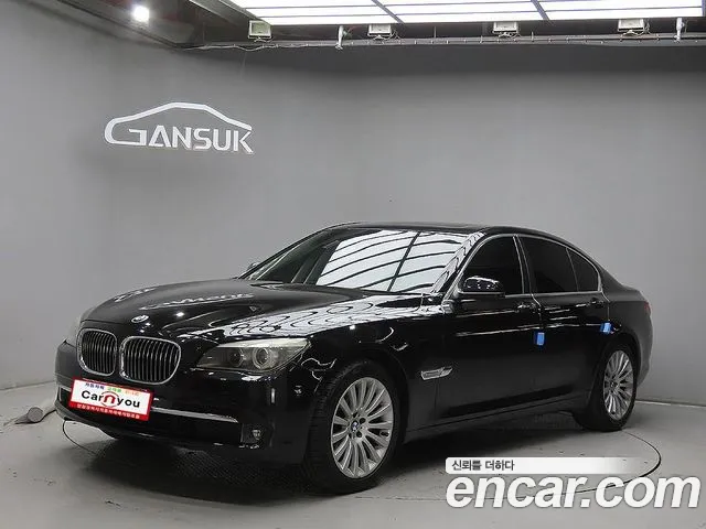 BMW 7-Series 2012 — photo 1