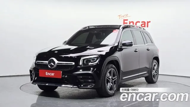 Mercedes-Benz GLB-Class 2021 — photo 1