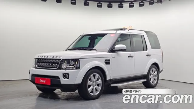 Land Rover Discovery 2016 — photo 1