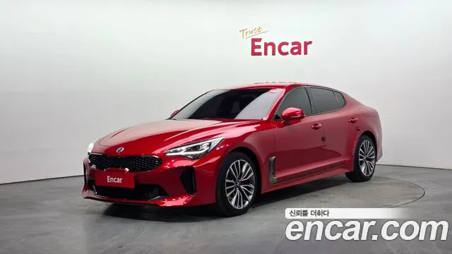 Kia Stinger 2019 — photo 1