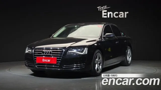 Audi A8 2011 — photo 1