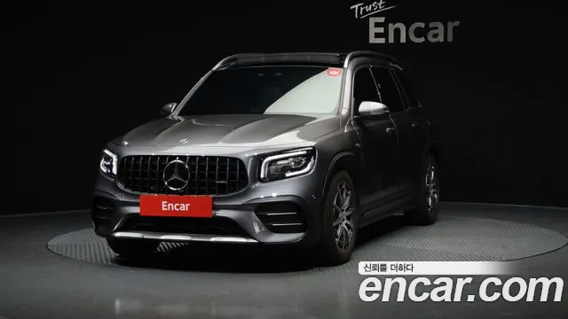 Mercedes-Benz GLB-Class 2022 — photo 1