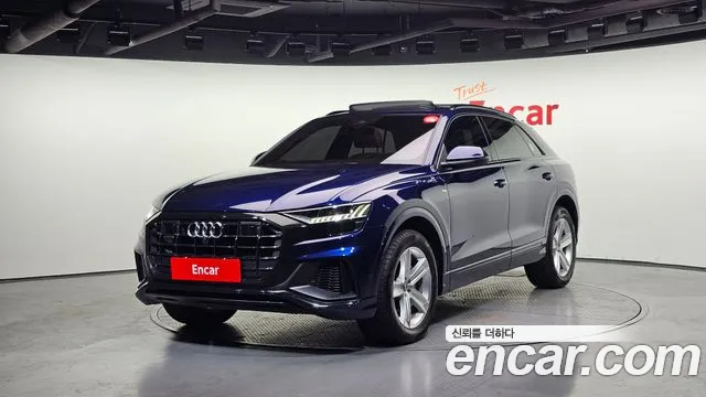 Audi Q8 2021 — photo 1