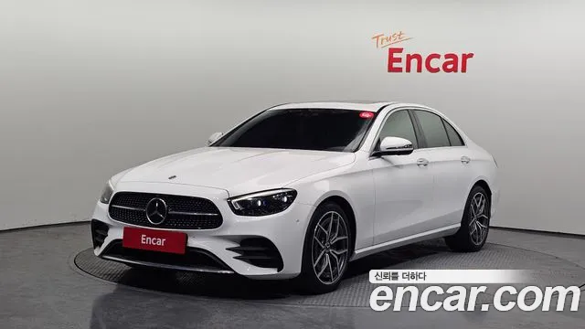 Mercedes-Benz E-Class 2022 — photo 1