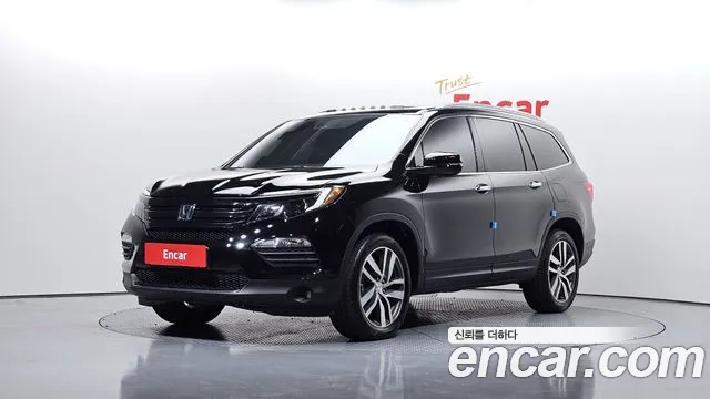 Honda Pilot 2017 — photo 1